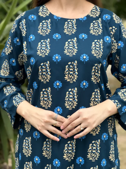 2pcs printed Stitched Suit Stone Winter linen Suit WINTER COLLECTION - Image 4