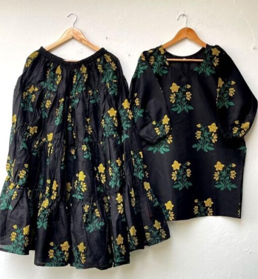 Lilen Block Flower Print 2pc Suit Shararah style - Image 3